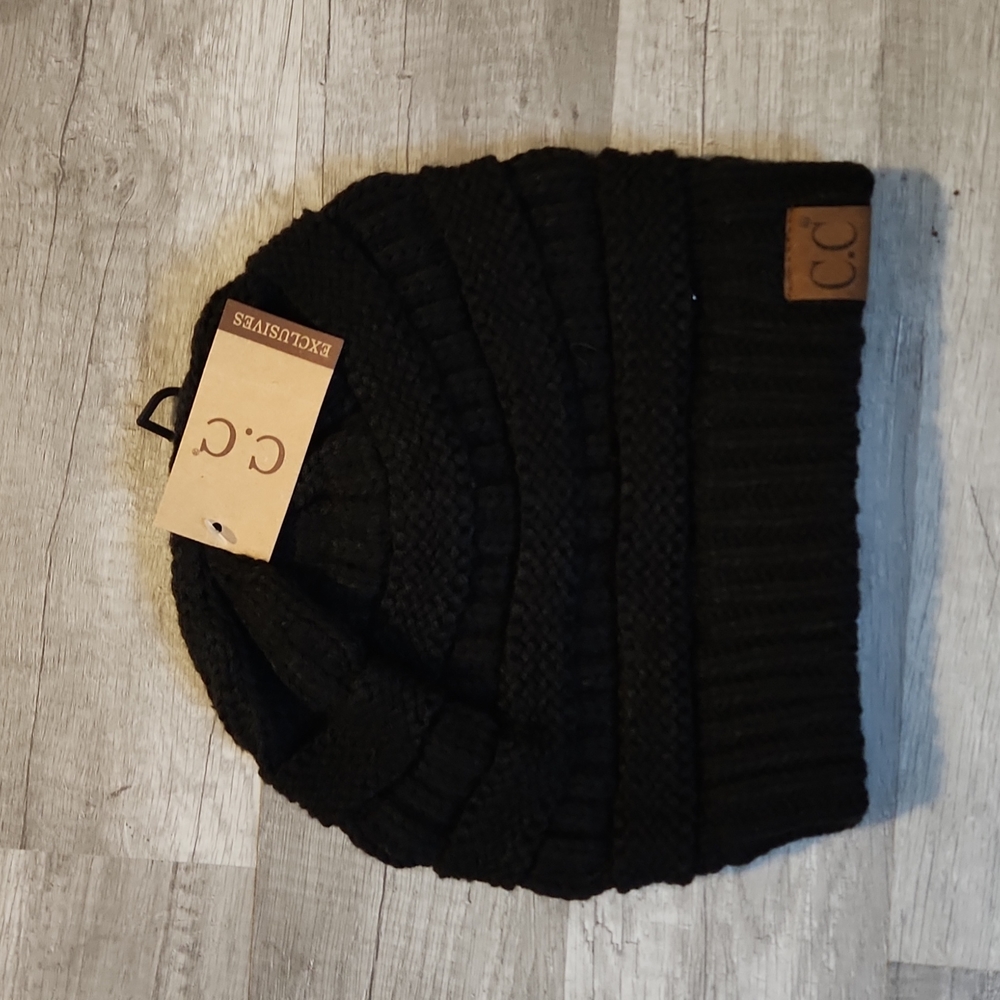 Black Classic CC Beanie